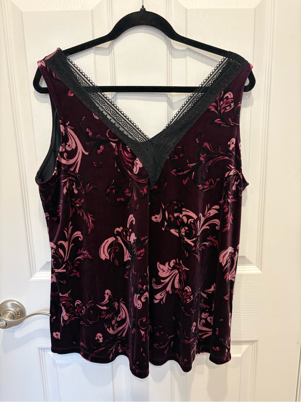 Michel Studio Velvet Floral Lace-Trim Tank — Burgundy with Pink Accents #1182